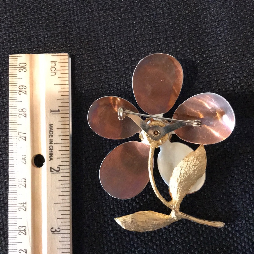 Vintage Broach - Picture 2 of 4